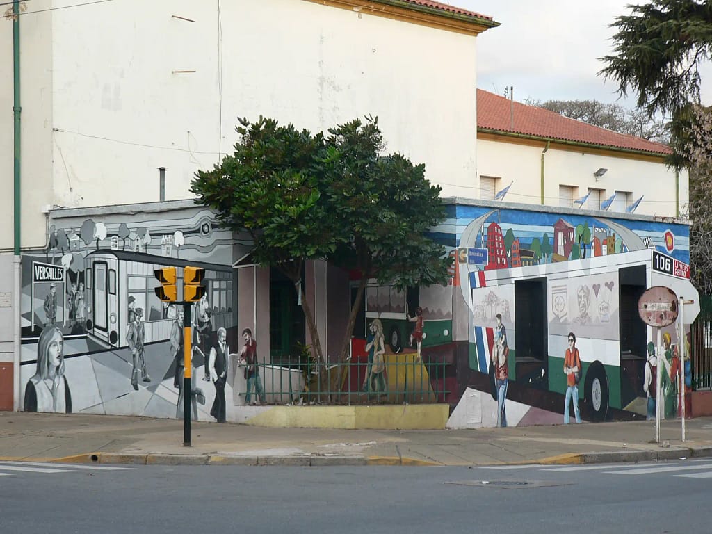 Esquina Bruselas y Arregui